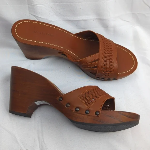 FINAL SALE 🆕🌿NICOLE FARHI SANDALS🌿 - Picture 14 of 16